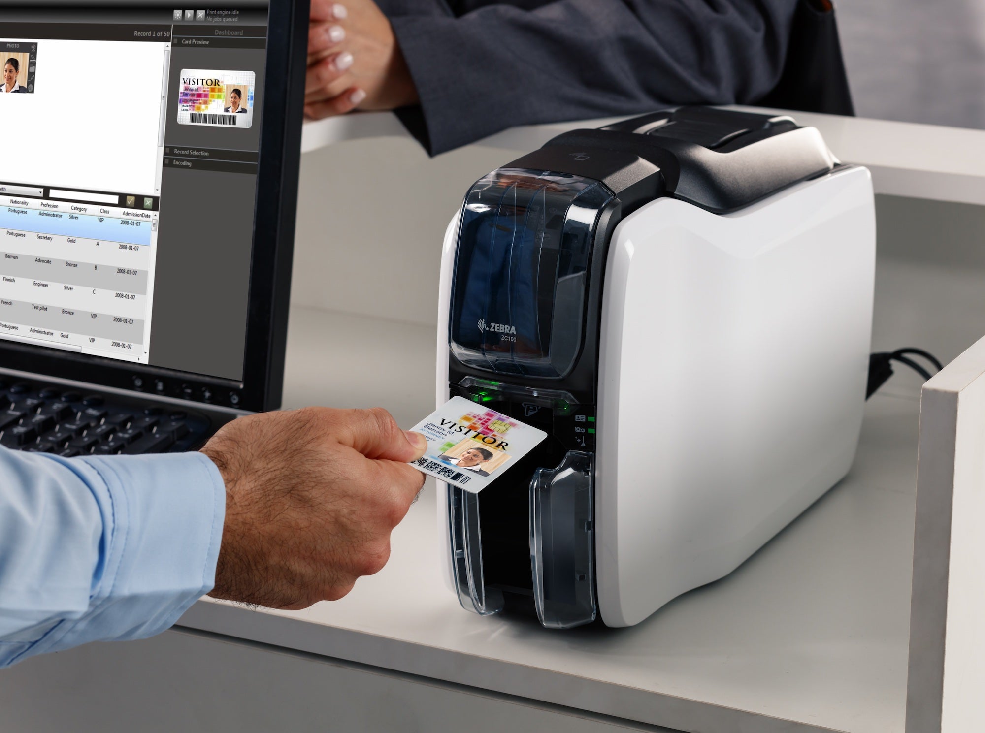 ᴵᵛᴼᴿᵞ ෆページ Zebra ZC100 Single-Sided ID Card Printer